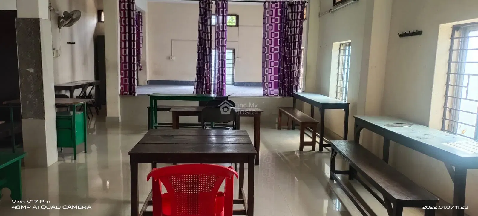 Fathima Rahiman Memmorial Hostel in MG-Road, Ernakulam — photo 4