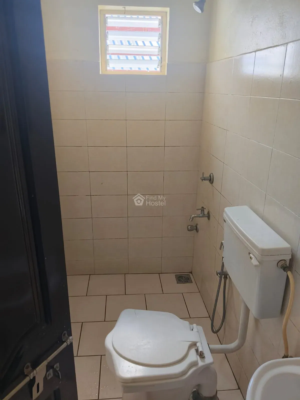 Mizpha Hostel in Kaloor, Ernakulam — photo 3