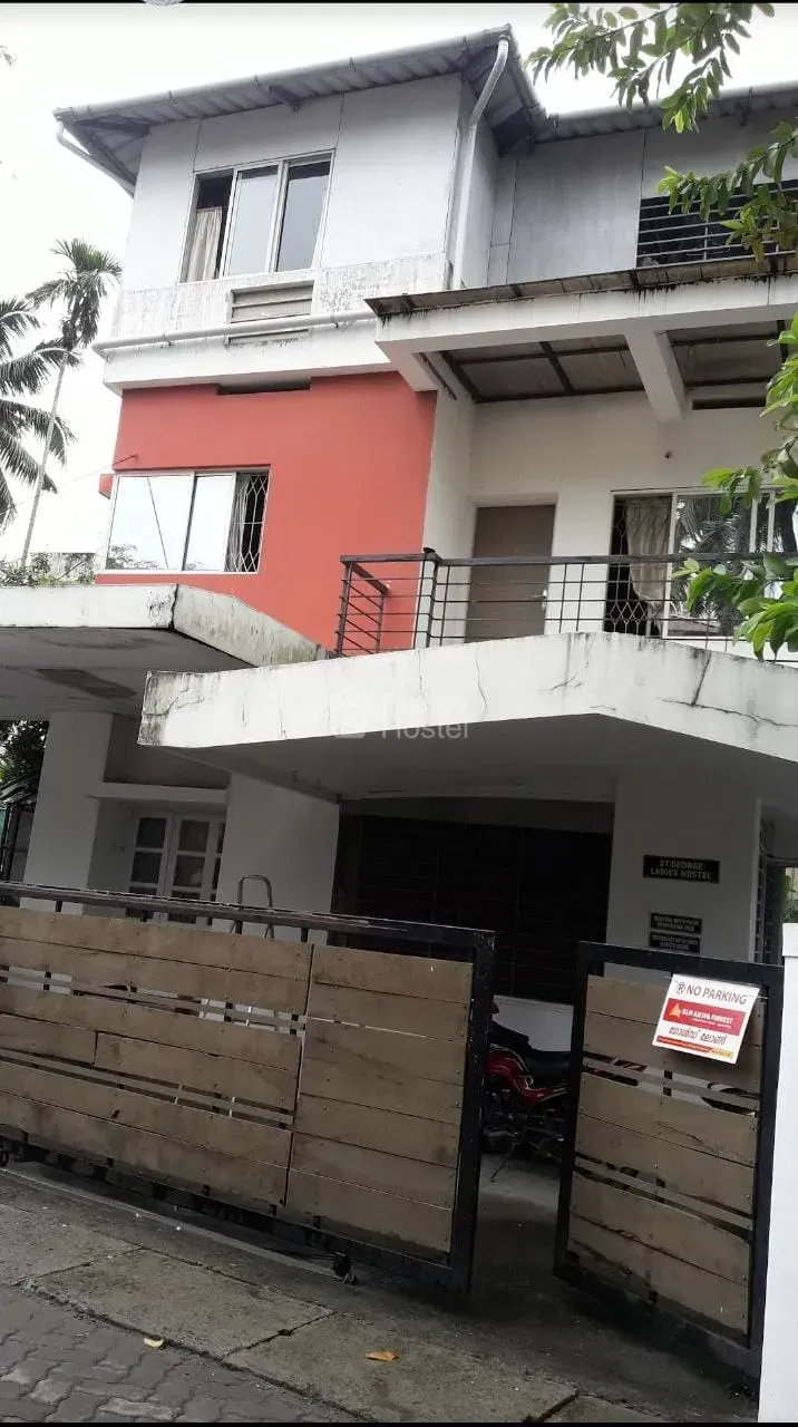 ST:GEORGE LADIES HOSTEL in Thevara, Ernakulam — main photo