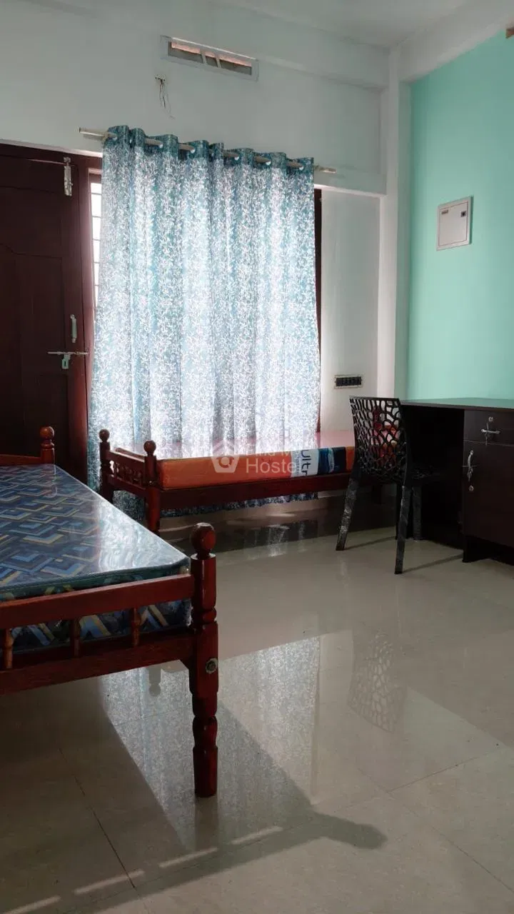 Mandharam Ladies hostel in Palarivattom, Ernakulam — photo 7