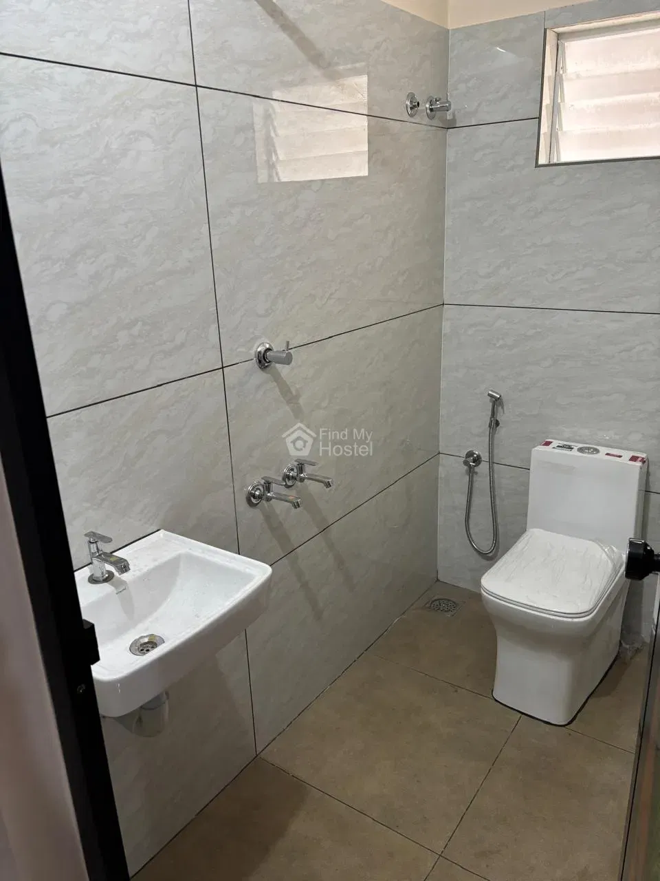BEST MEN'S HOSTEL in Kaloor, Ernakulam — photo 5