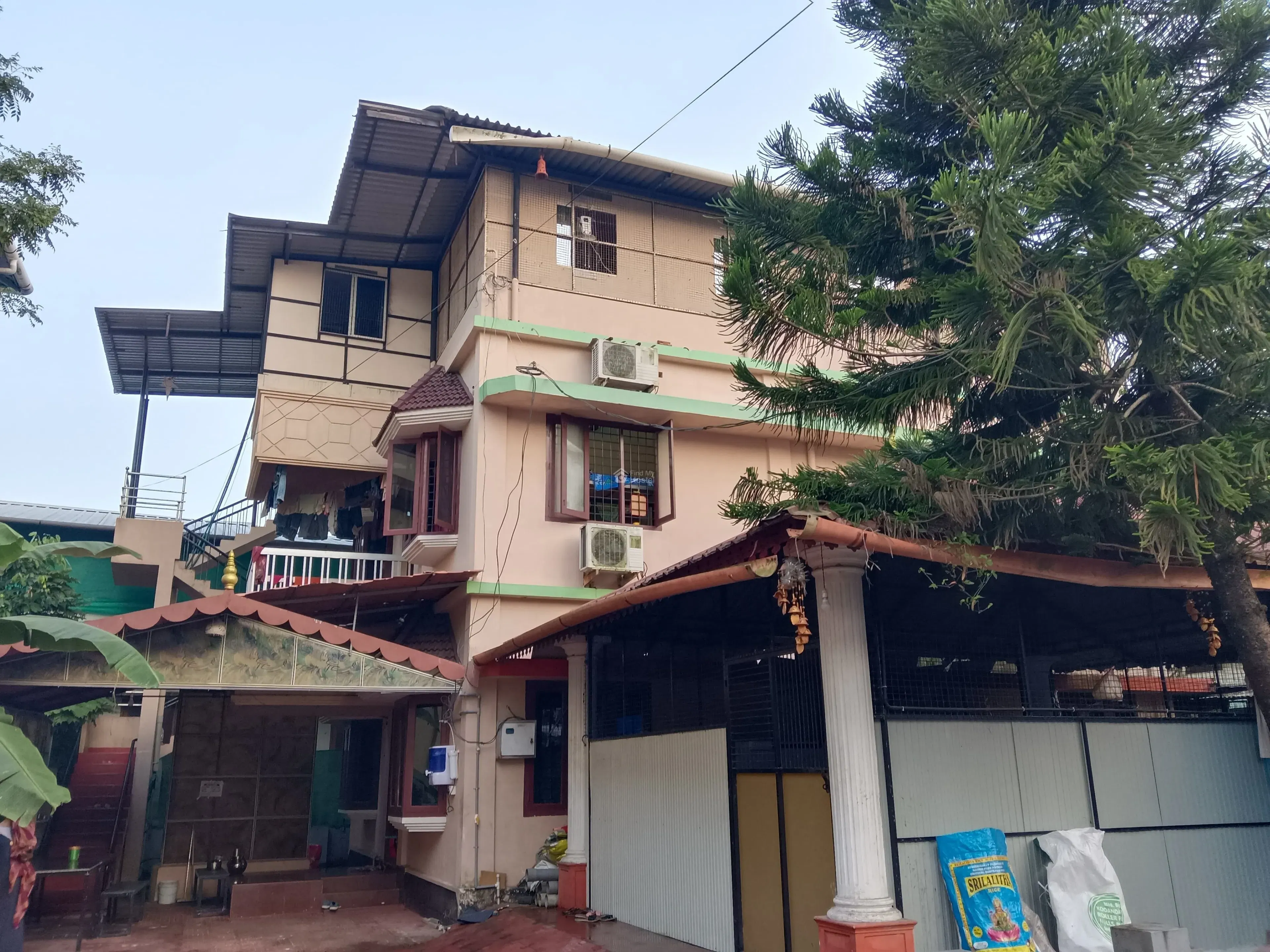 Thoufeek Gents PG 1 in Kalamassery, Ernakulam — main photo