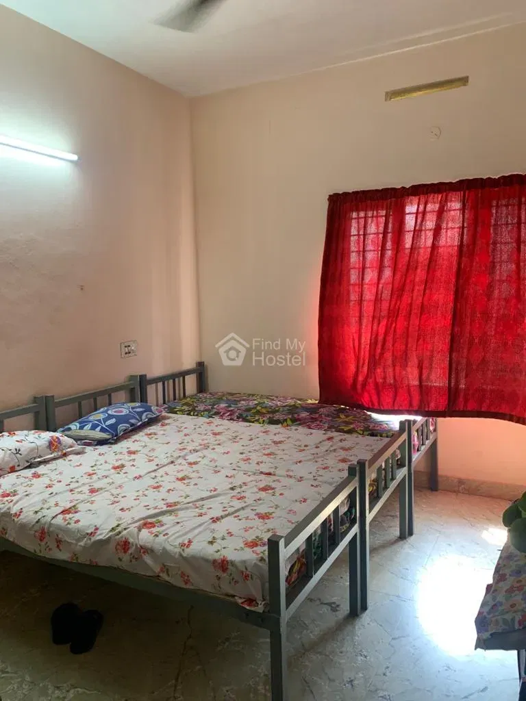 ROSE VILLA LADIES HOSTEL in Thammanam, Ernakulam — photo 3