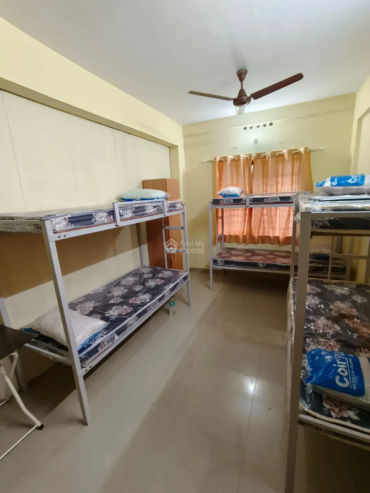 Relax Inn Ladies Hostel in MG-Road, Ernakulam — photo 4