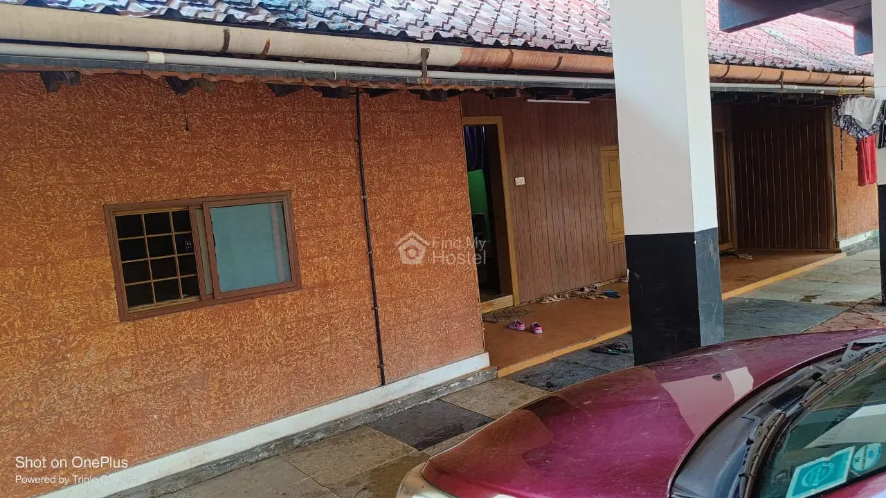 Heavenste Boys Hostel in Palarivattom, Ernakulam — main photo