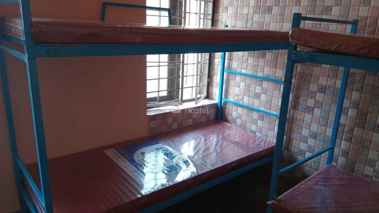 X stay gents hostel in Kacheripady, Ernakulam — photo 3