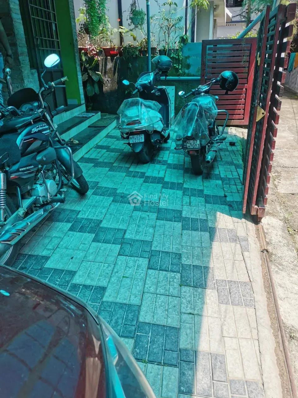 AATHIRA LADIES HOSTEL in MG-Road, Ernakulam — photo 3