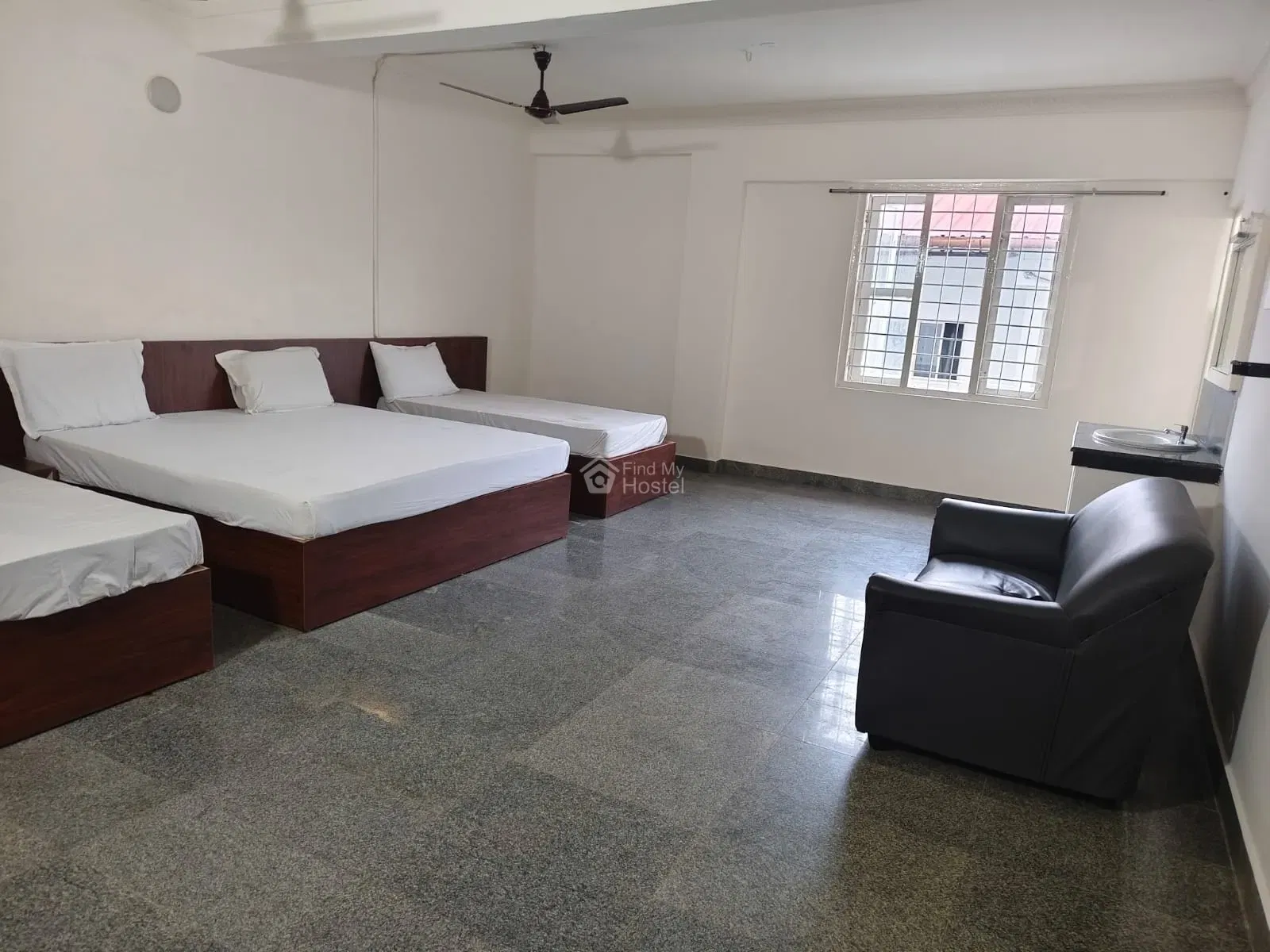 Royal boys hostel in Thammanam, Ernakulam — photo 6
