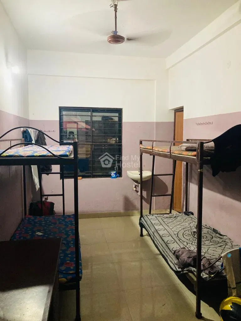 PARADISE GENTS HOSTEL 1 in Kaloor, Ernakulam — photo 4