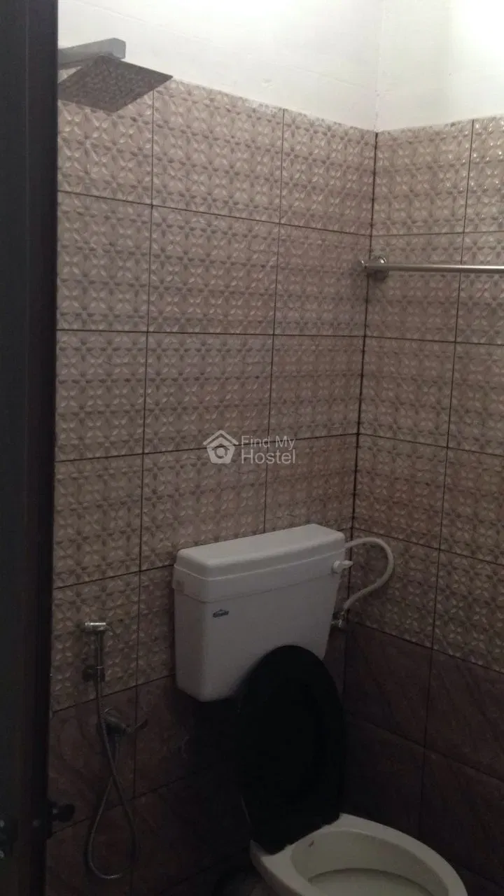 SN GENTS HOSTEL in Kadavanthra, Ernakulam — photo 5
