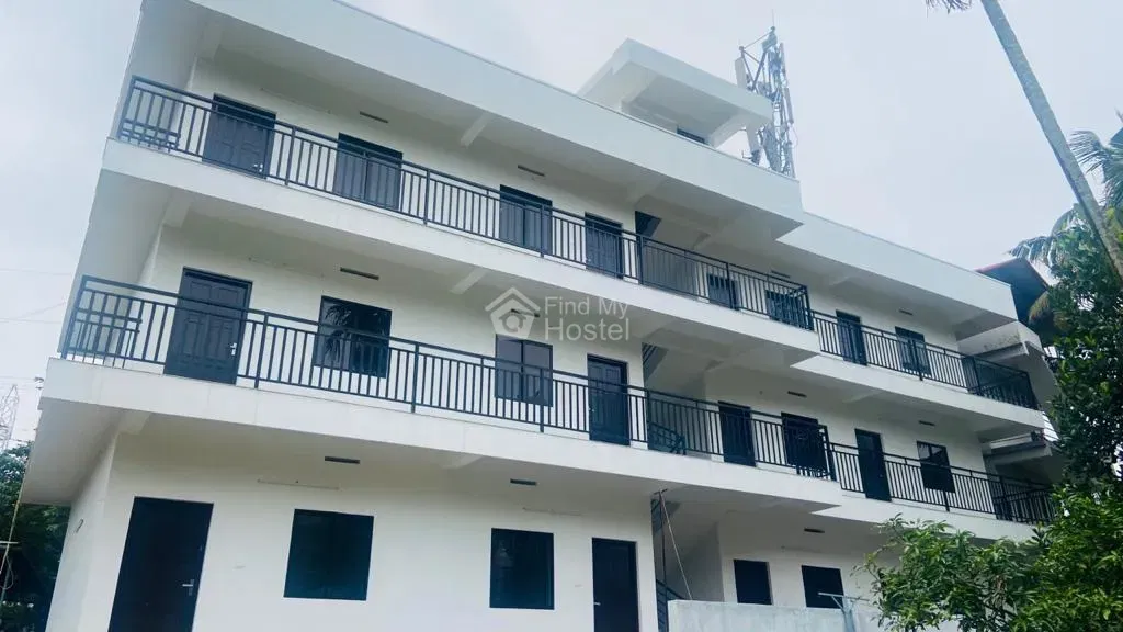 BUTTERFLY LADIES HOSTEL 3 in Kalamassery, Ernakulam — photo 6
