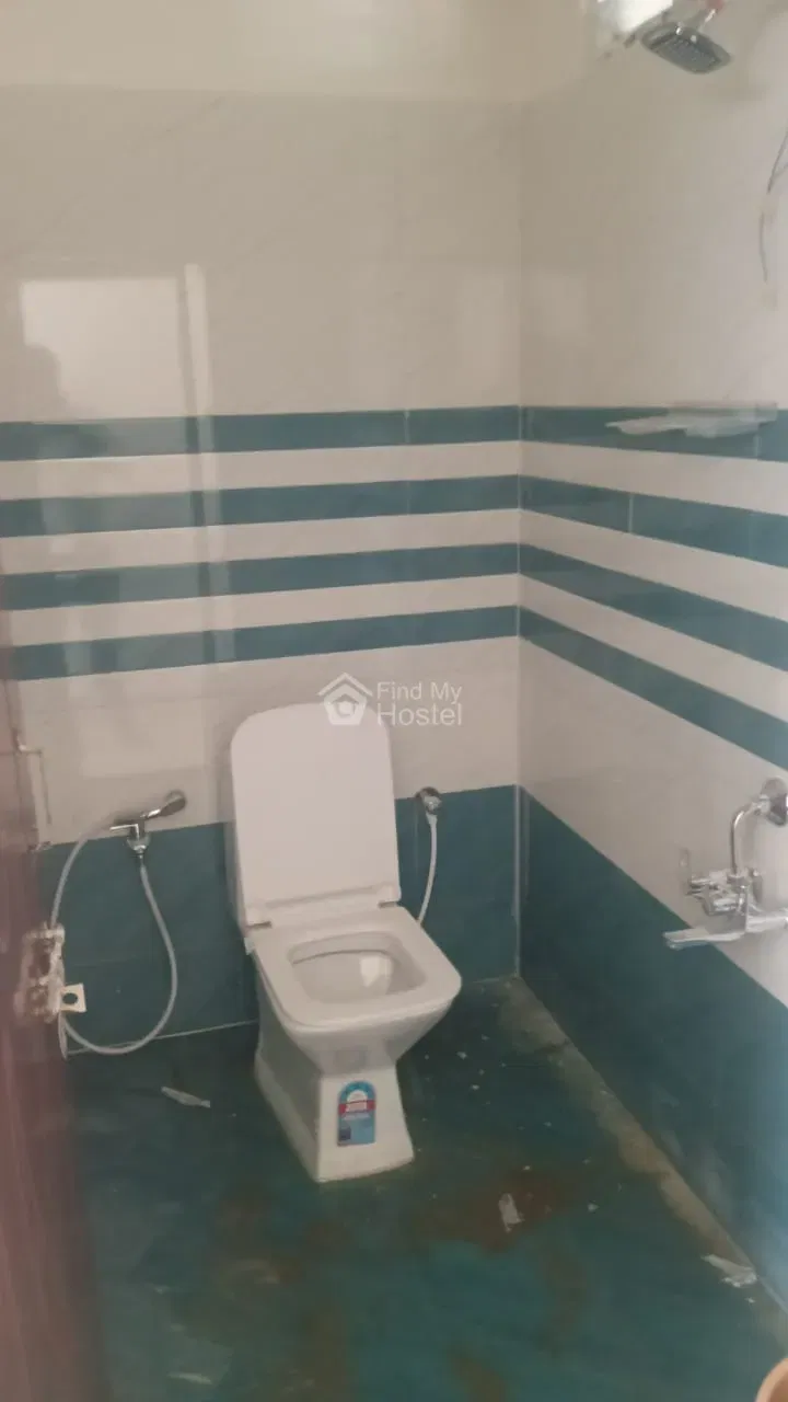 Sri Vigneswara Luxury Mens Hostel in Gachibowli, Hyderabad — photo 4