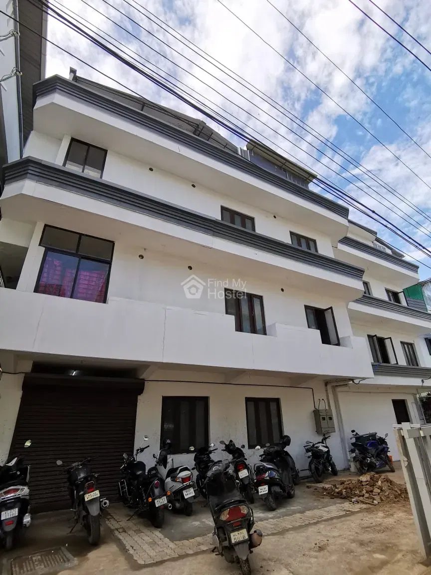 FRIENDS GENTS HOSTEL in Kaloor, Ernakulam — main photo