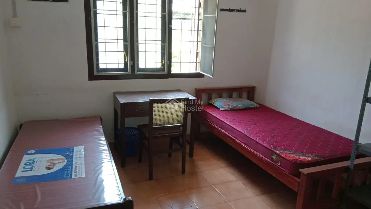 X stay gents hostel in Kacheripady, Ernakulam — photo 4