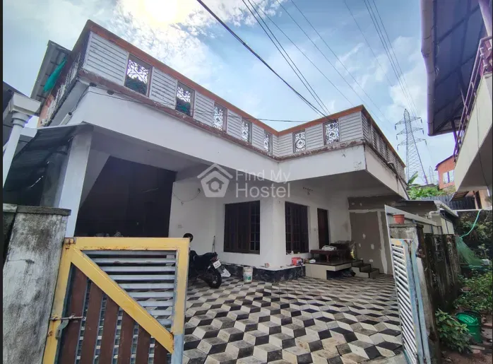 Shameena 's Gents hostel Pg 3 in Thrikkakara, Ernakulam — main photo