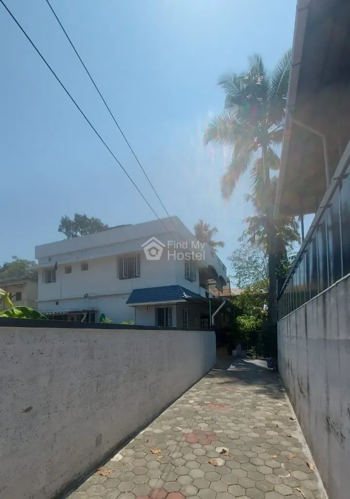 st antonys gents hostel in Thevara, Ernakulam — photo 2