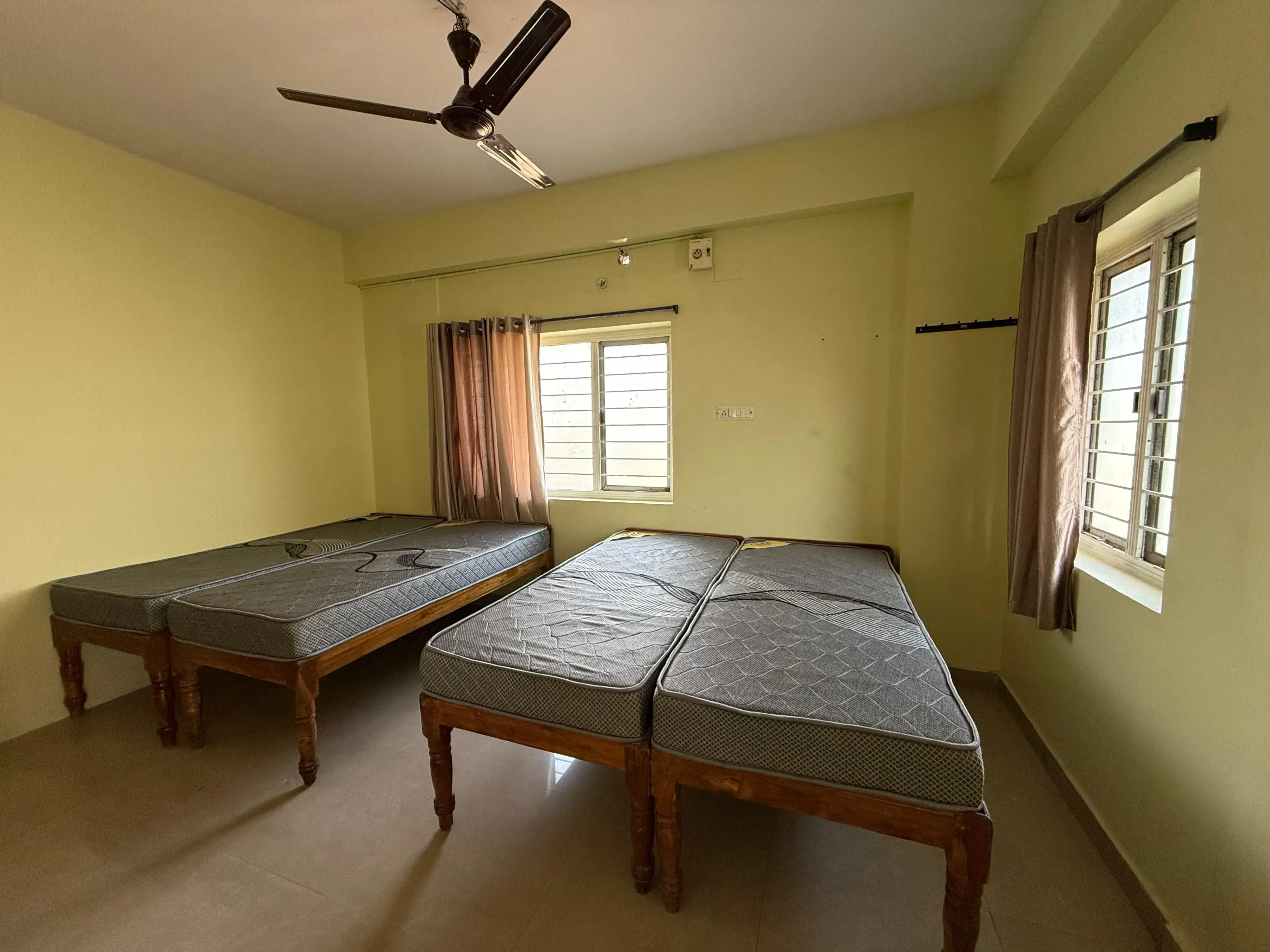 S4 Women’s Deluxe Hostel in Maddilapalem, Visakhapatnam — photo 3