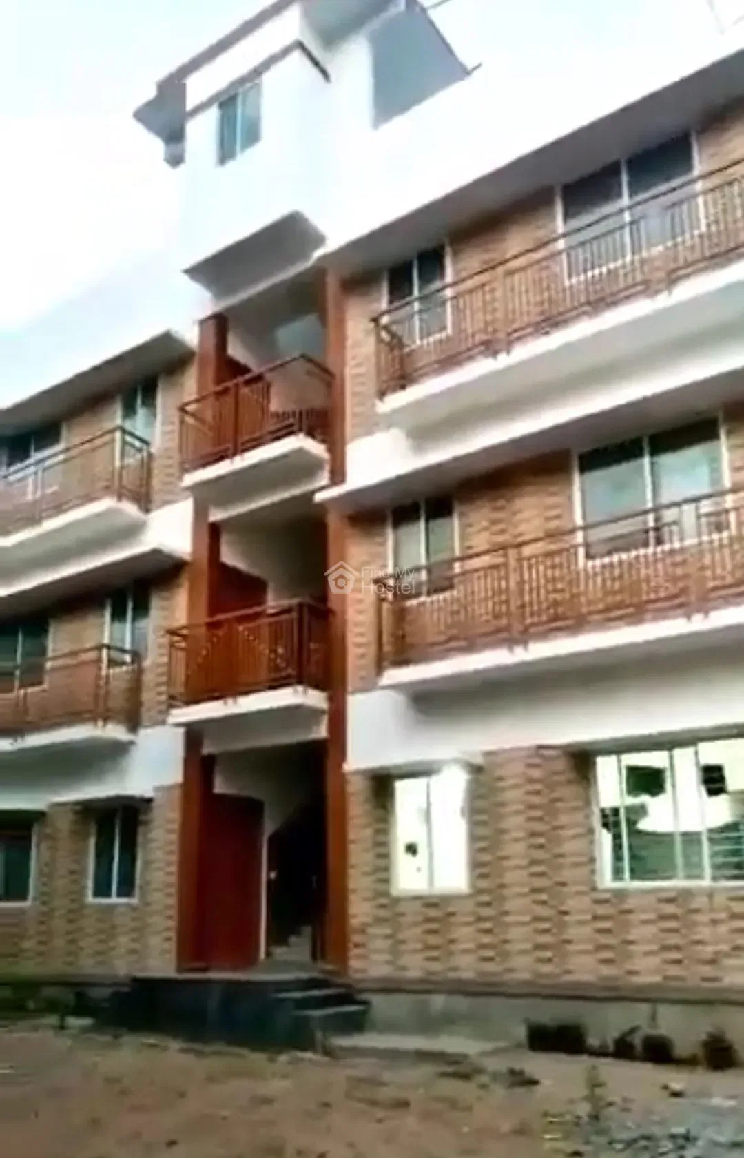 JANNAH GENTS HOSTEL in MG-Road, Ernakulam — main photo