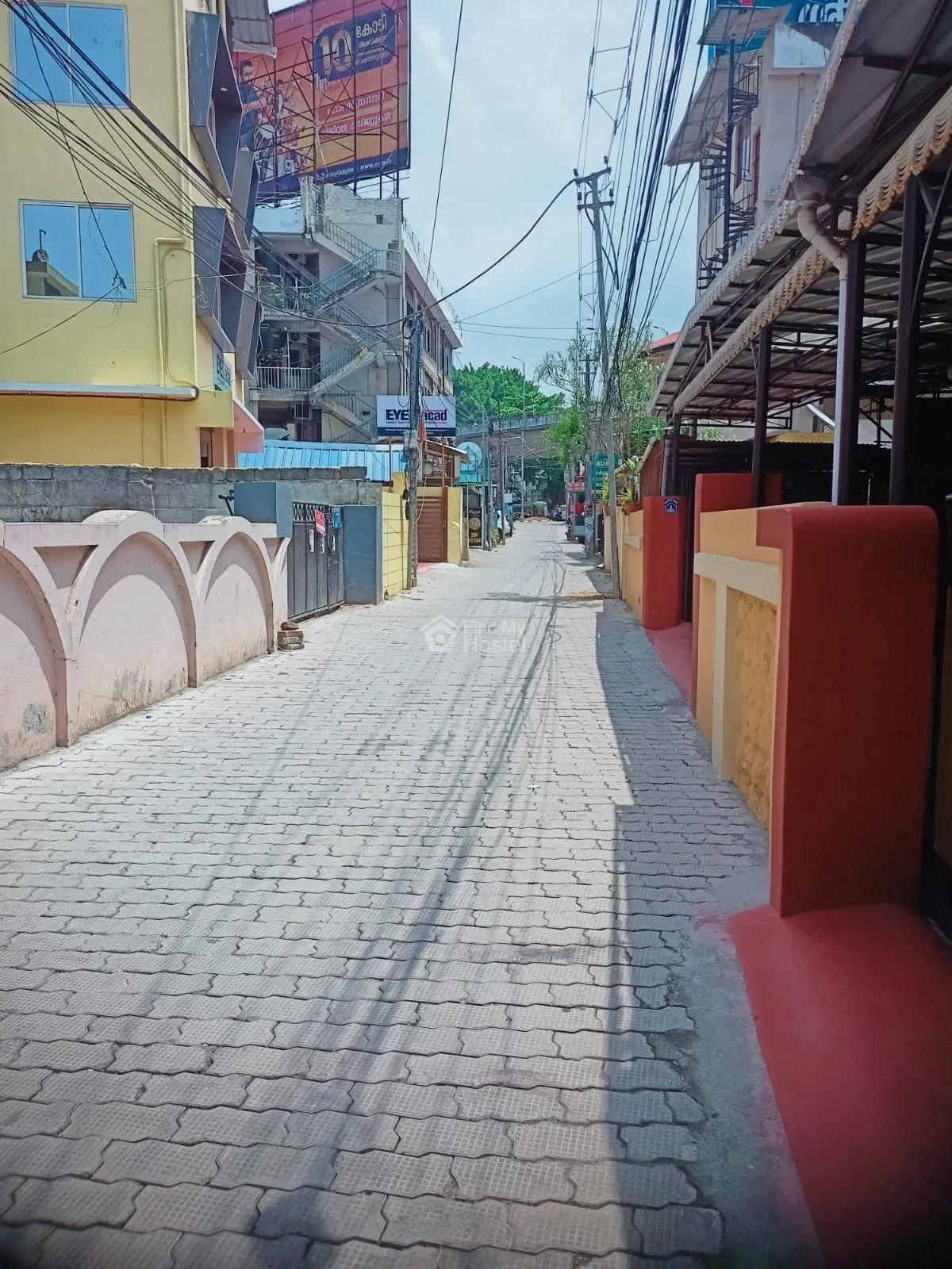 PRANAVAM GENTS HOSTEL in Palayam, Thiruvananthapuram — main photo