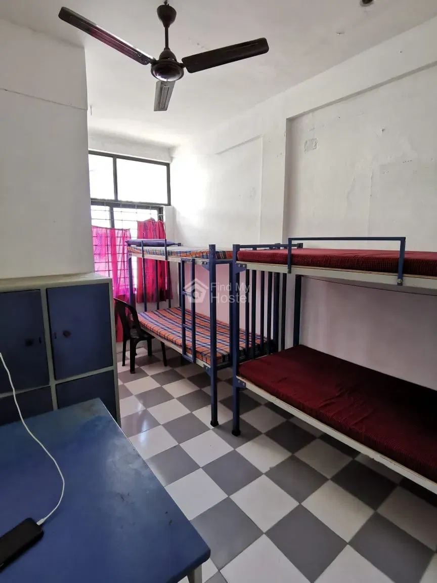 FRIENDS GENTS HOSTEL in Kaloor, Ernakulam — photo 7