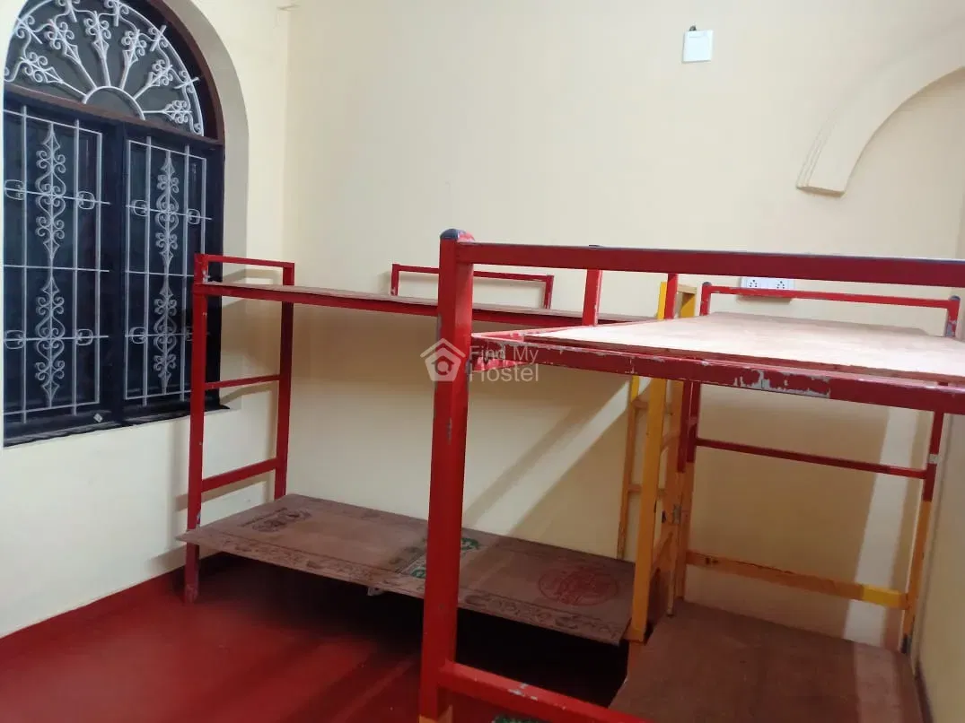 DREAMS GENTS HOSTEL in Thevara, Ernakulam — photo 3