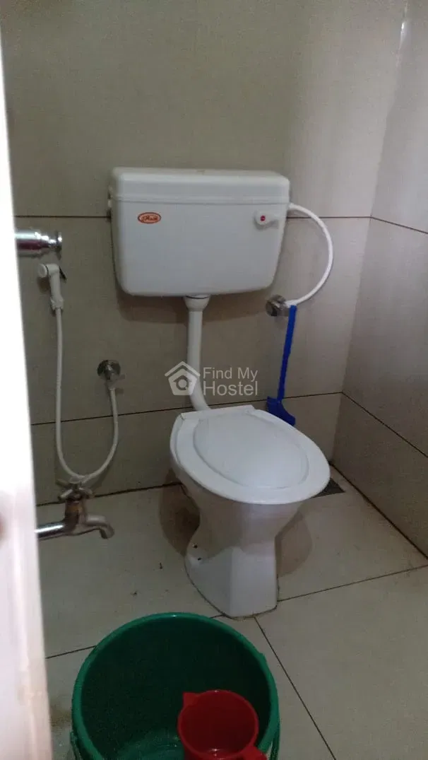 DREAMS GENTS HOSTEL in Thevara, Ernakulam — photo 5