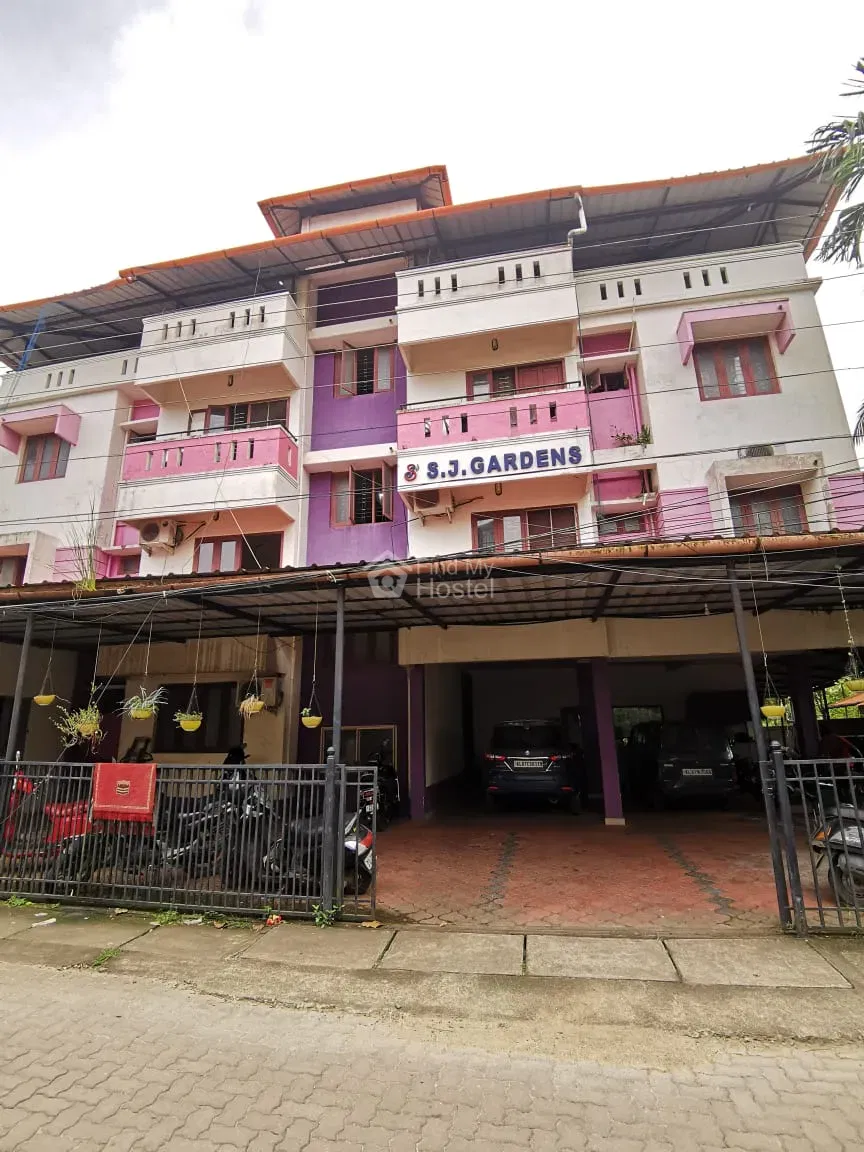 LAVENDER GARDEN GENTS HOSTEL in Kadavanthra, Ernakulam — main photo