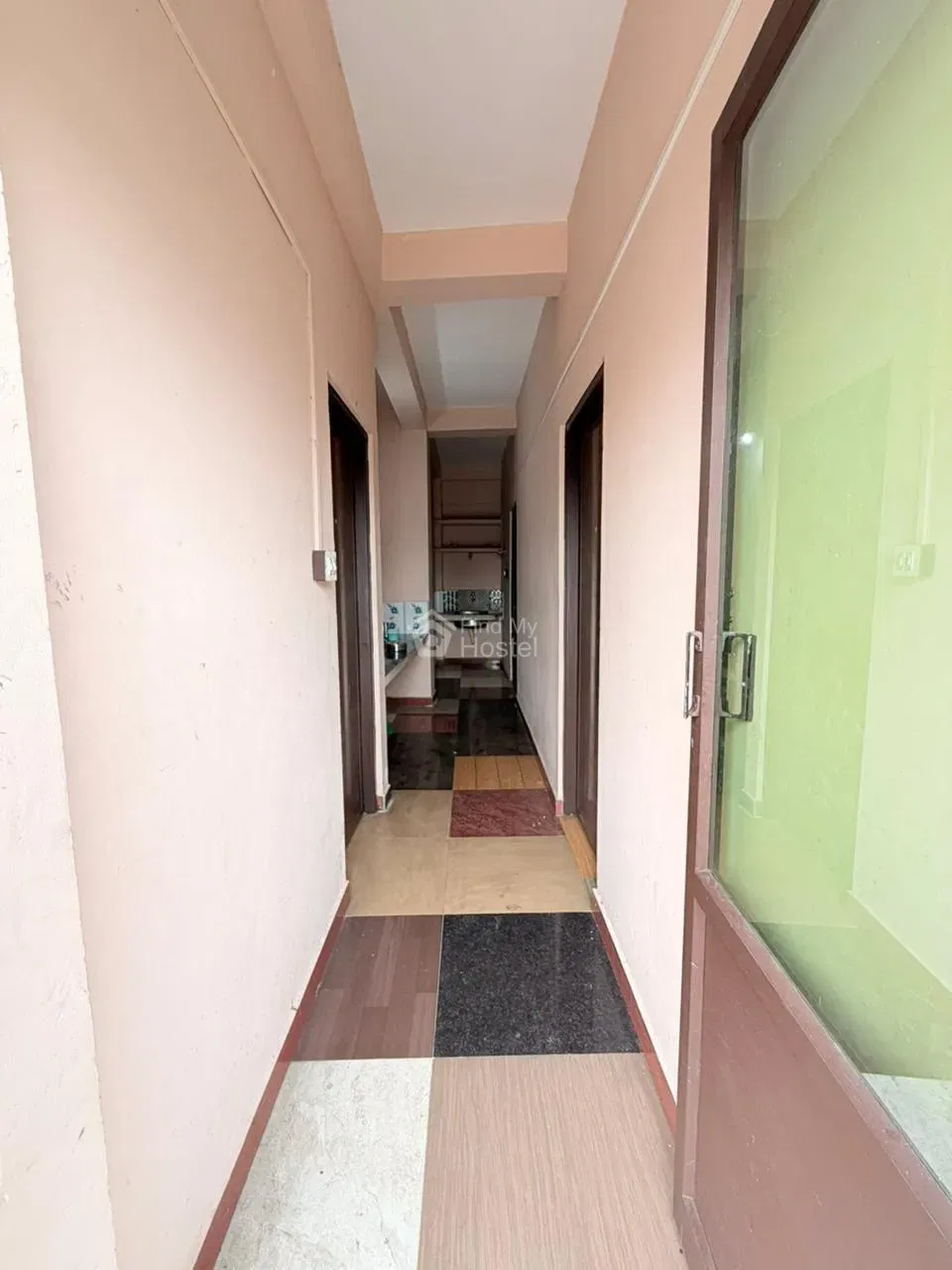 Premium Ladies Hostel at Kaloor Centre in Kaloor, Ernakulam — photo 6