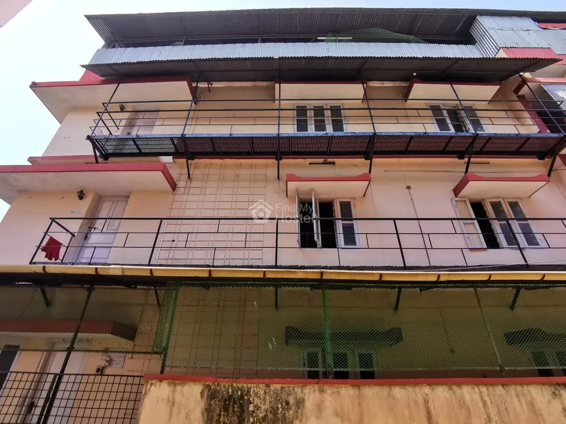 SNS LADIES HOSTEL 2 in MG-Road, Ernakulam — photo 7