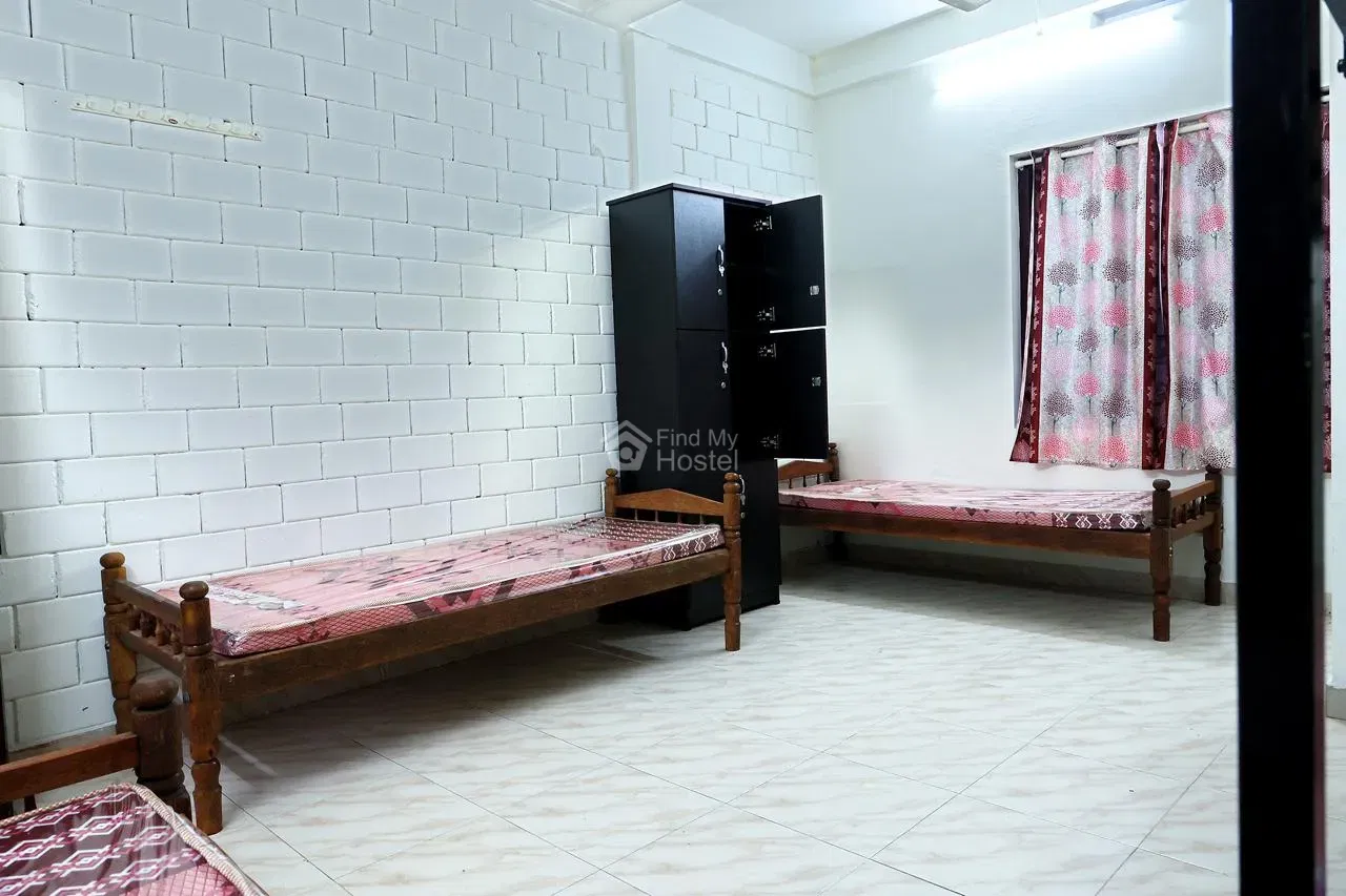 NEST VILLE GENTS HOSTEL in Kalamassery, Ernakulam — photo 4