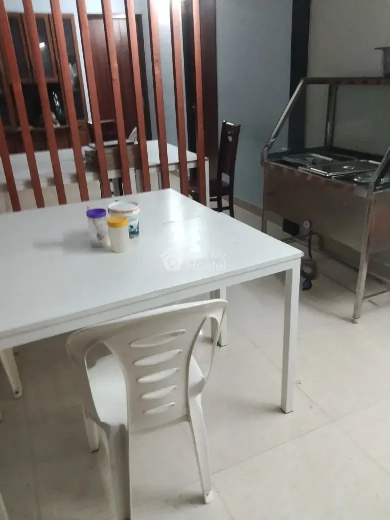 STAR LADIES HOSTEL in MG-Road, Ernakulam — photo 2
