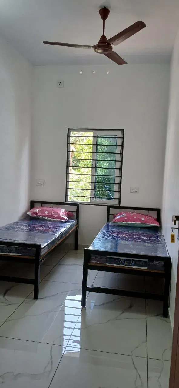 STAR MENS HOSTEL in Vazhakkala, Ernakulam — photo 2
