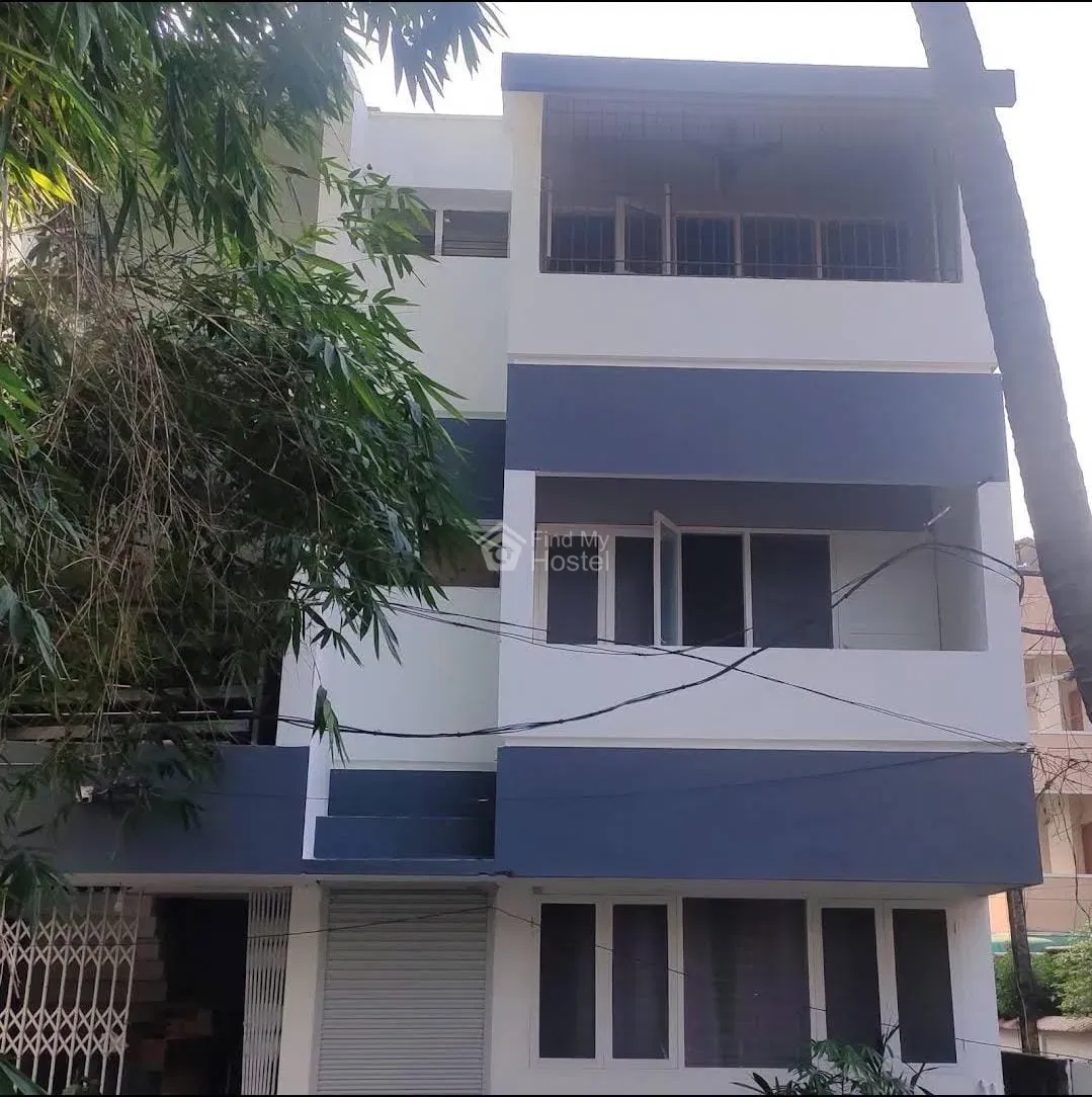 SHALOM LADIES HOSTEL in MG-Road, Ernakulam — main photo