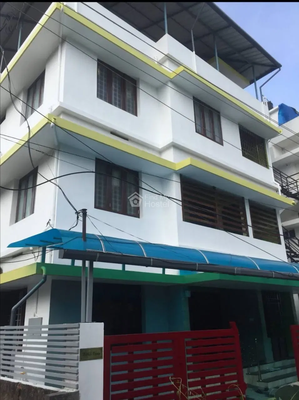 AATHIRA LADIES HOSTEL in MG-Road, Ernakulam — main photo