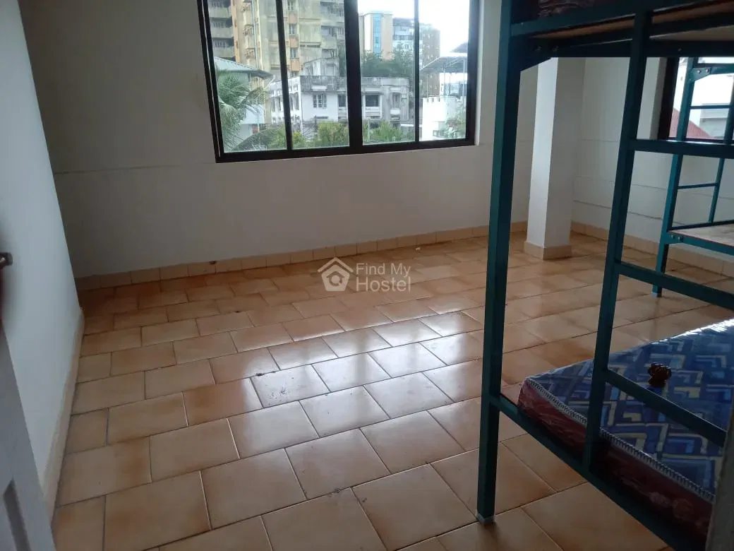 Orange Gents Hostel in Kacheripady, Ernakulam — photo 4