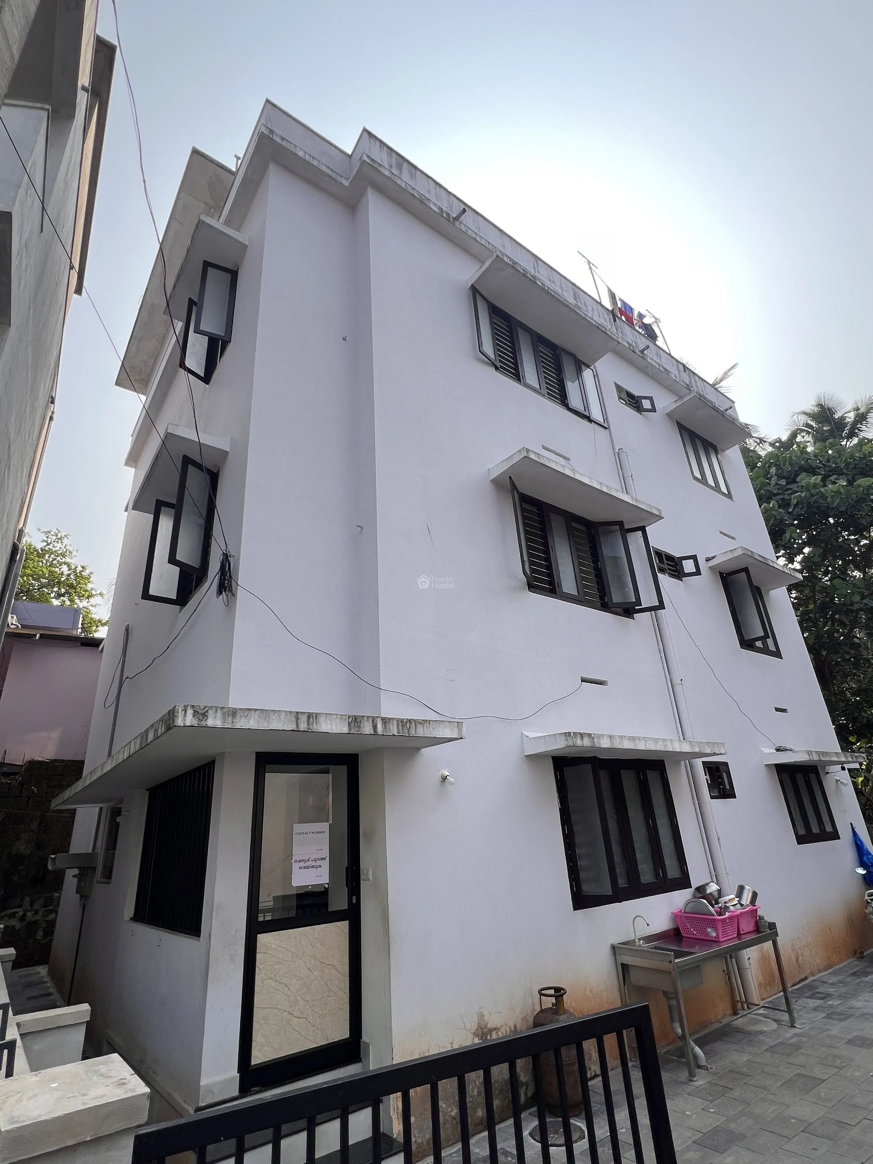 Care well ladies hostel 1 in Medical College, Kozhikode — main photo