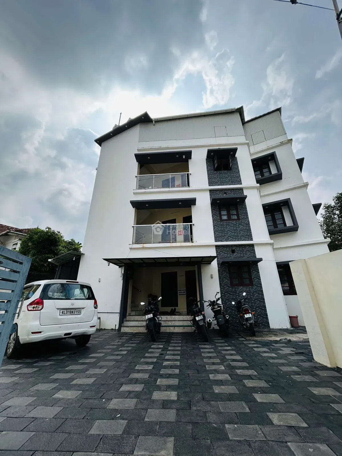 SleepHub Gents Hostel in Vazhakkala, Ernakulam — main photo