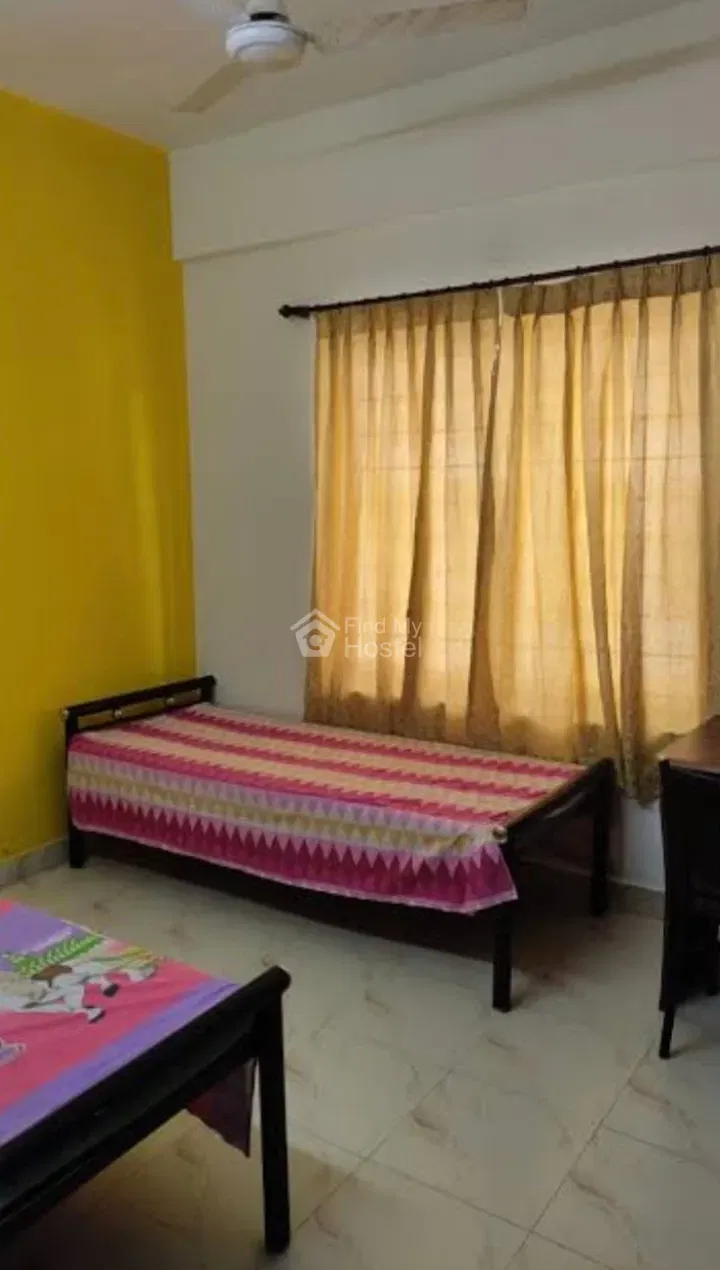 JMR Ladies Hostel in Thammanam, Ernakulam — photo 3