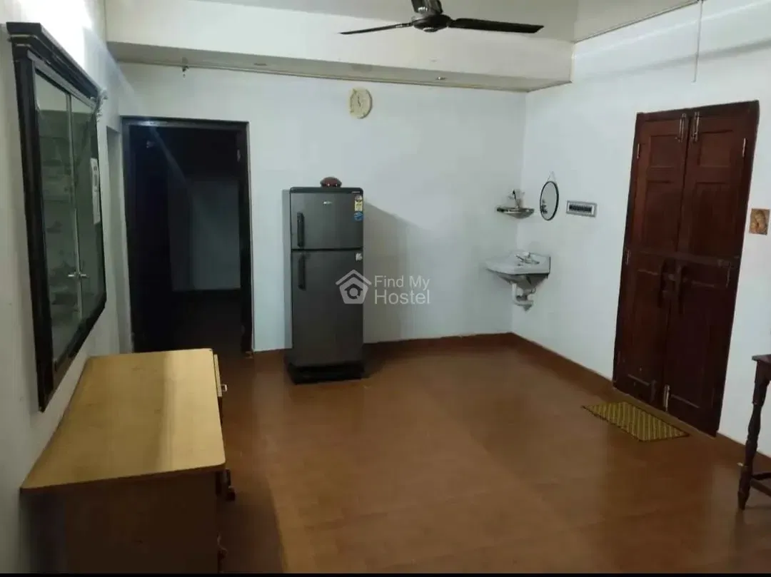 Queens Ladies Hostel in Chiyyaram, Thrissur — photo 6