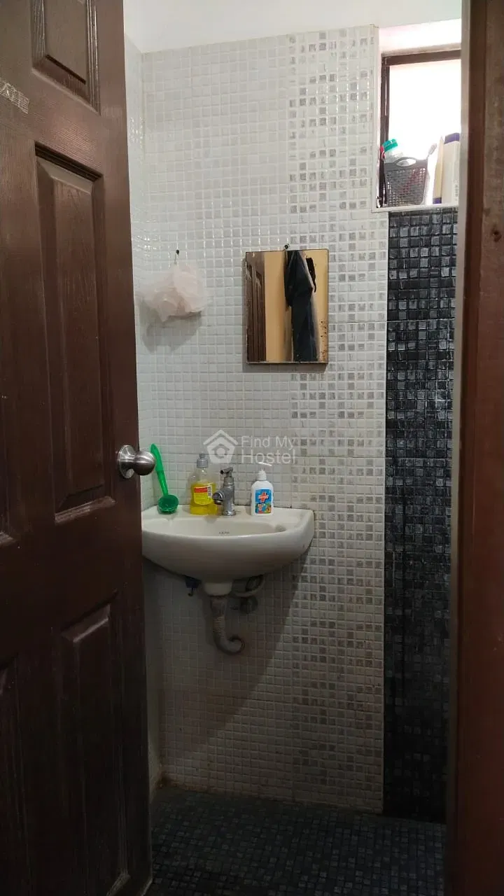 Koodaram Ladies Hostel in Vazhakkala, Ernakulam — photo 5
