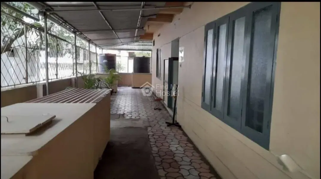 HOME LINKS LADIES HOSTEL in Kadavanthra, Ernakulam — photo 2