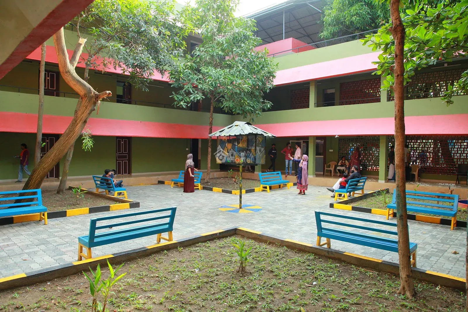 CENTRAL WOMEN LADIES HOSTEL in Kadavanthra, Ernakulam — main photo