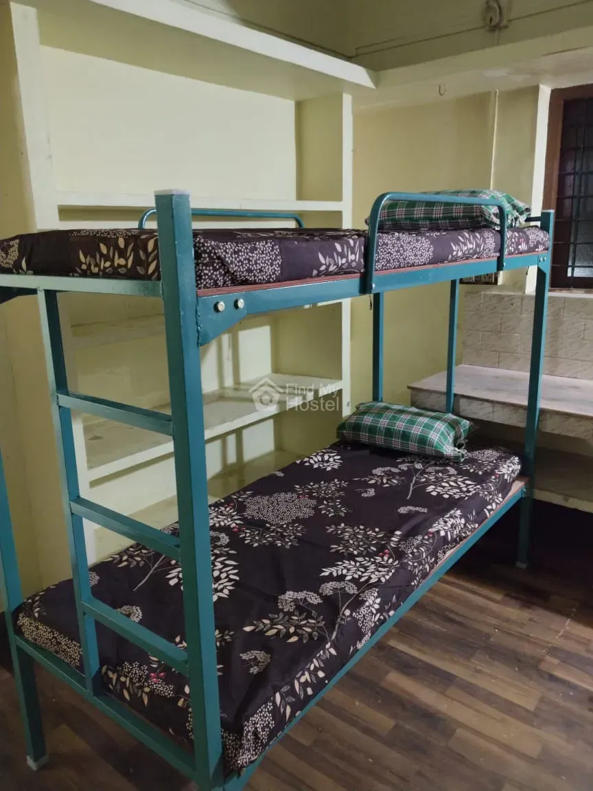 Cochin Hostel for Gents in Nettoor, Ernakulam — photo 6