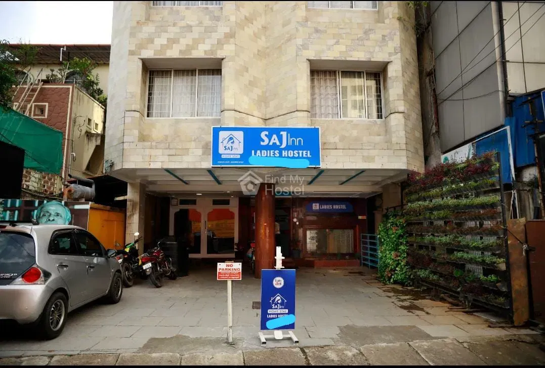 SAJ INN LADIES HOSTEL in MG-Road, Ernakulam — main photo