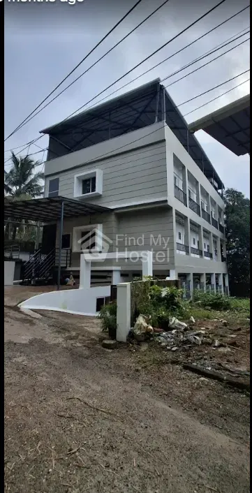 Classic ladies hostel in Kalamassery, Ernakulam — photo 2