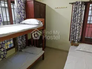 Lavender Garden Gents Hostel in Kadavanthra, Ernakulam — photo 4