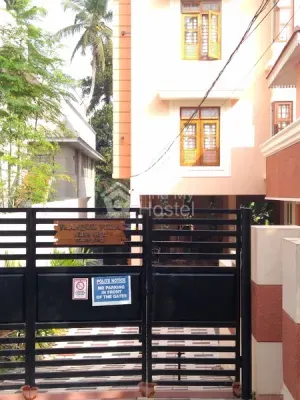 Victory grand men's hostel in Thampanoor, Thiruvananthapuram — photo 3