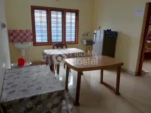 Lakshmi Ladies hostel (2) in Kadavanthra, Ernakulam — photo 2