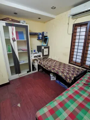 FRIENDS GENTS HOSTEL in Kaloor, Ernakulam — photo 3