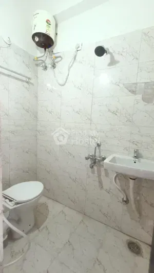 Lakshmi Chennakesava Mens Pg & Hostel in Gachibowli, Hyderabad — photo 4